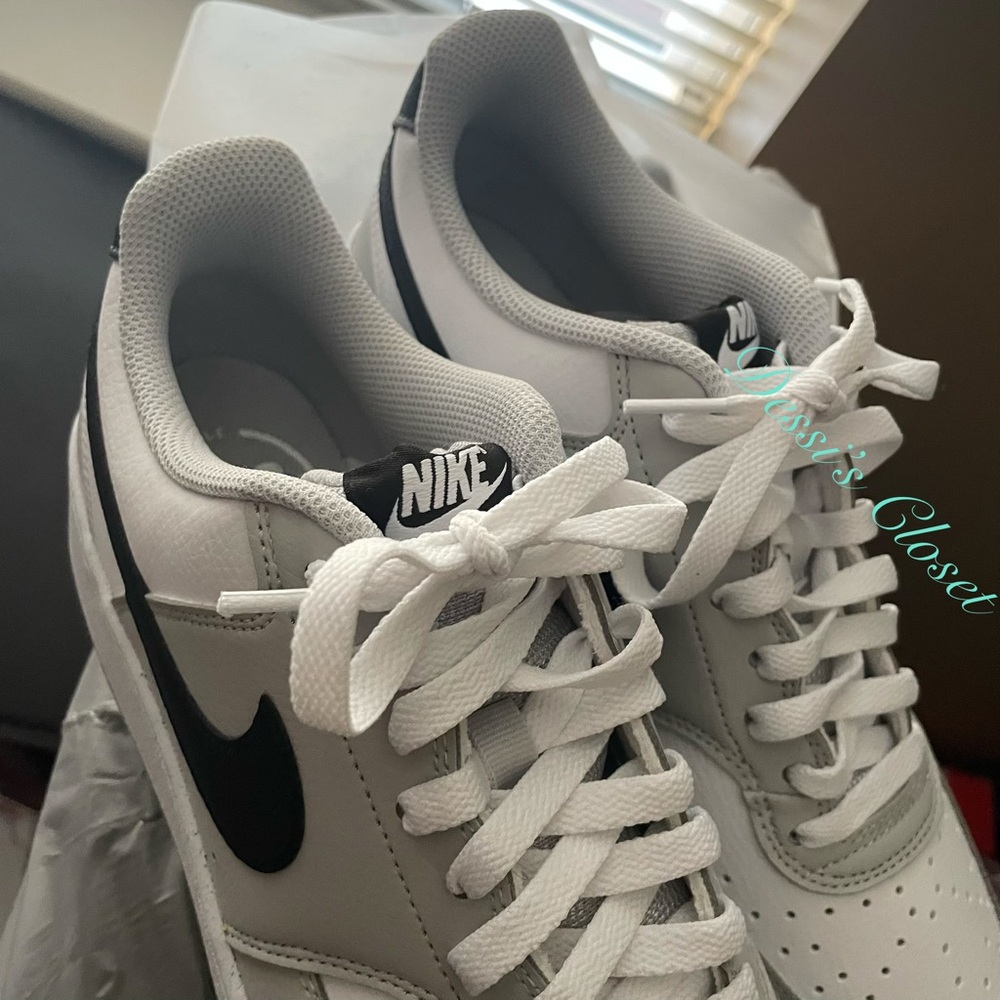 Nike Men's Low-Top Casual Sneaker in White, Light Gray, & Black - Picture 2 of 6
